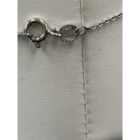 925 Sterling Silver Stamped Genuine Diamonds Floral Key Motif Chain Necklace - Picture 7 of 8
